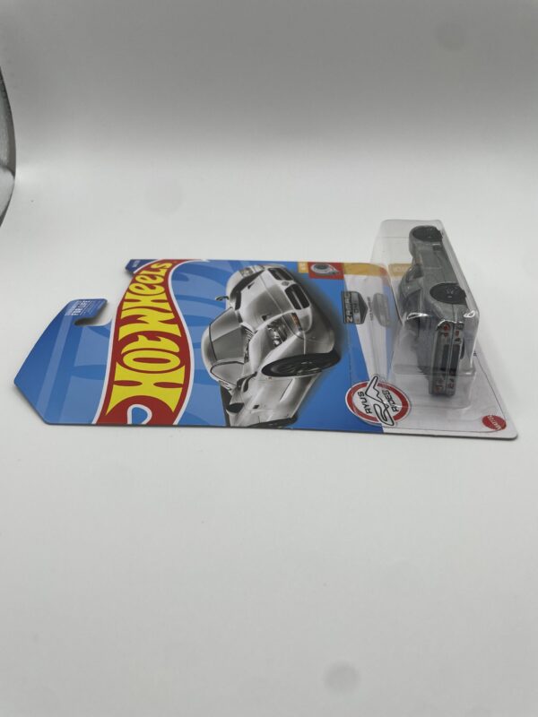 Hot Wheels ZAMAC Nissan R390 GTI - Image 4