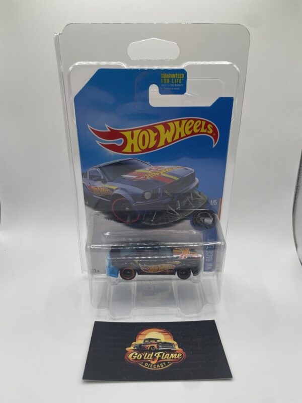 2016 Hot Wheels 2005 Ford Mustang Super Treasure Hunt - Image 5