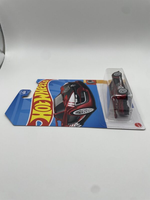 2023 Hot Wheels Renault Sport R.S.01 Super Treasure Hunt - Image 4
