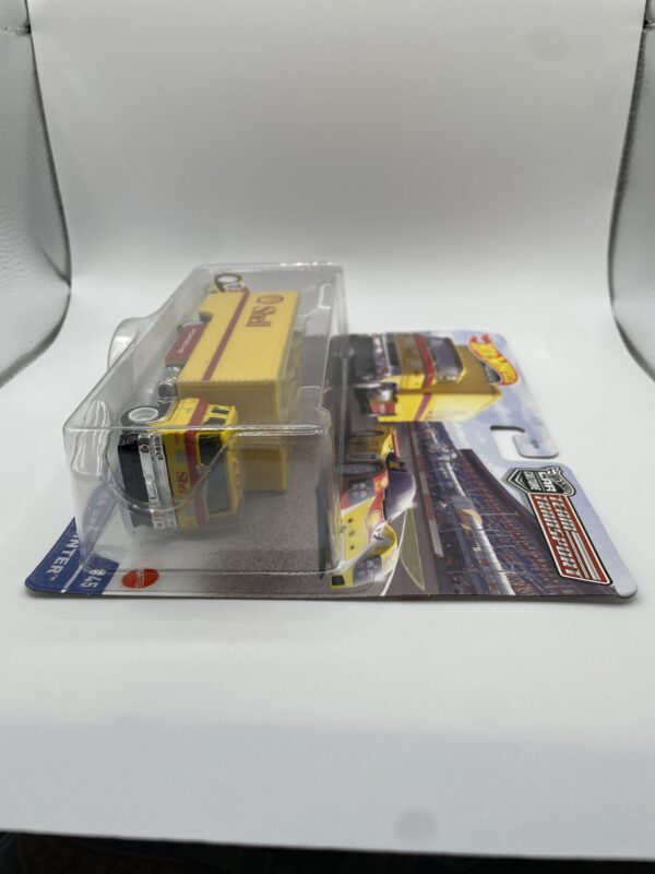 Hot Wheels Team Transport #45 Porsche 962 w/ Sakura Sprinter - Image 3