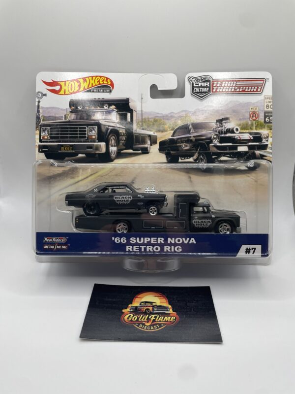 Hot Wheels Team Transport #7 '66 Super Nova w/ Retro Rig
