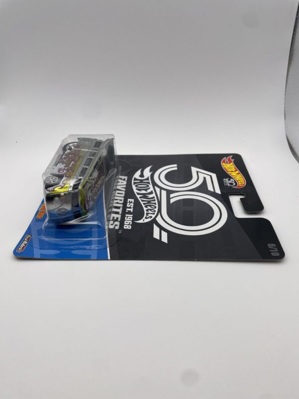 Hot Wheels Premium 50th Anniversary Volkswagen T1 Drag Bus - Image 3