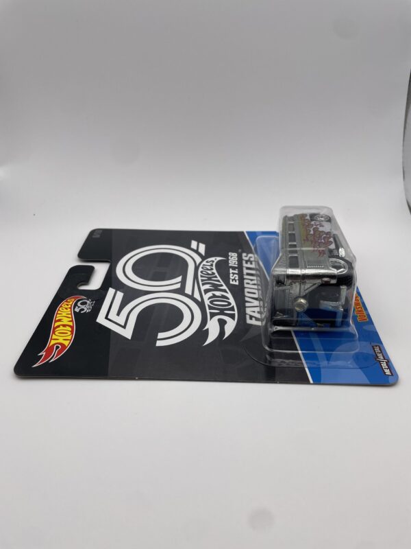 Hot Wheels Premium 50th Anniversary Volkswagen T1 Drag Bus - Image 4