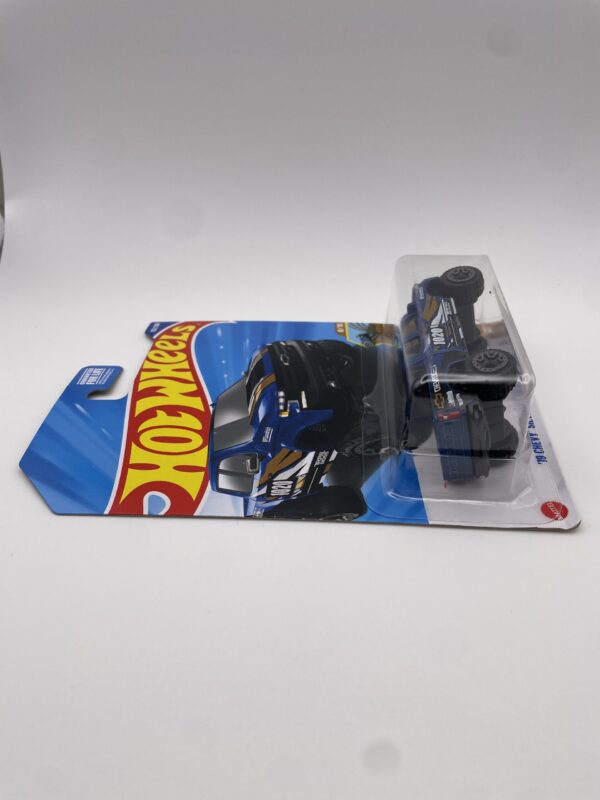 Hot Wheels '19 Chevy Silverado Trail Boss LT - Image 4