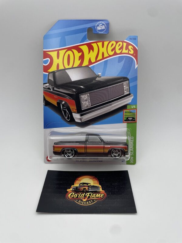 Hot Wheels '83 Chevy Silverado