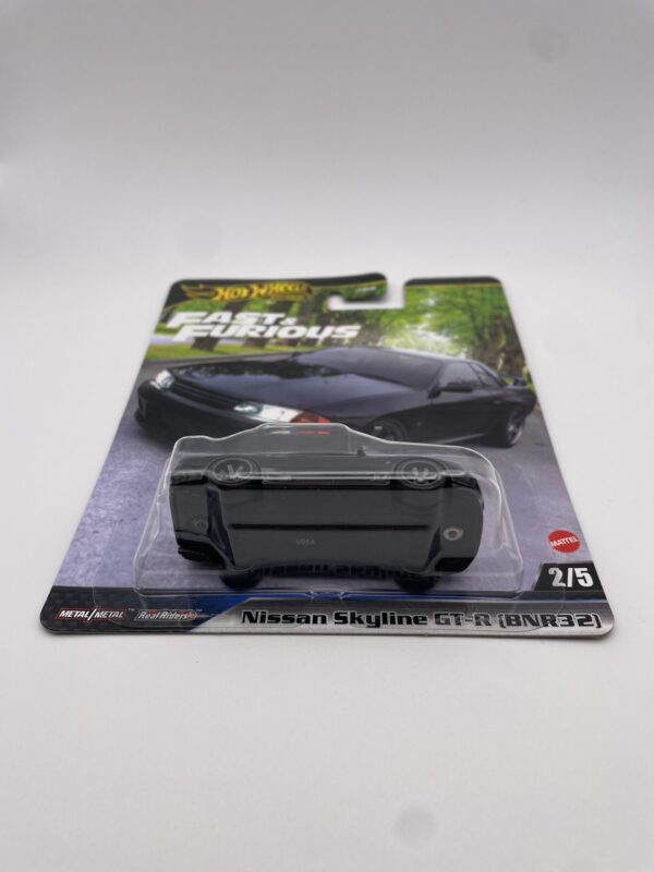 Hot Wheels Premium Fast & Furious Nissan Skyline GT-R (BNR32) - Image 2