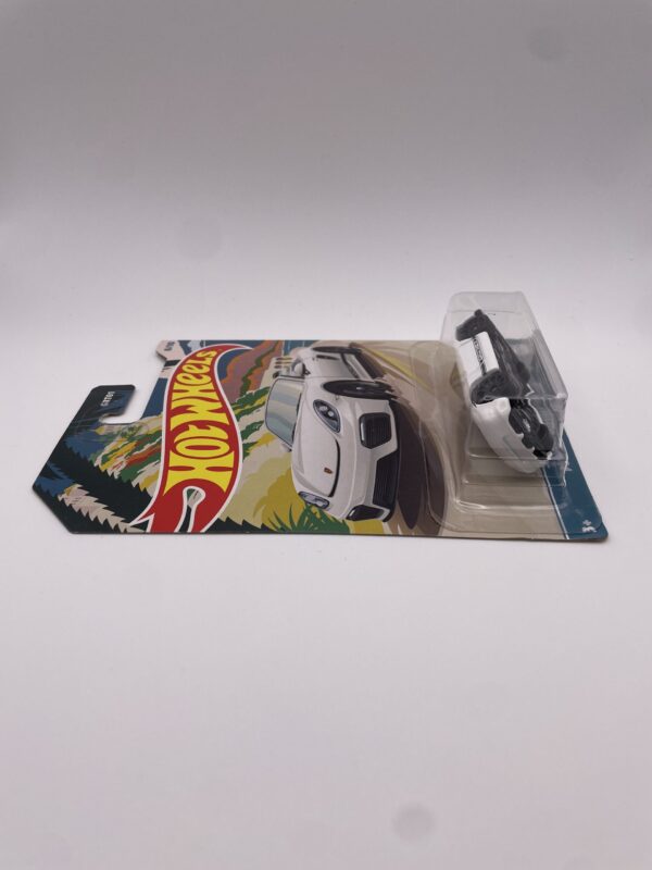 Hot Wheels Convertibles Series Porsche Boxster Spyder - Image 4