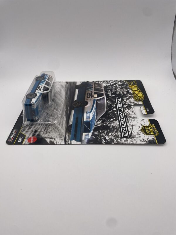 2025 Hot Wheels Car Culture Fast Wagons Volvo 850 Estate - Image 3